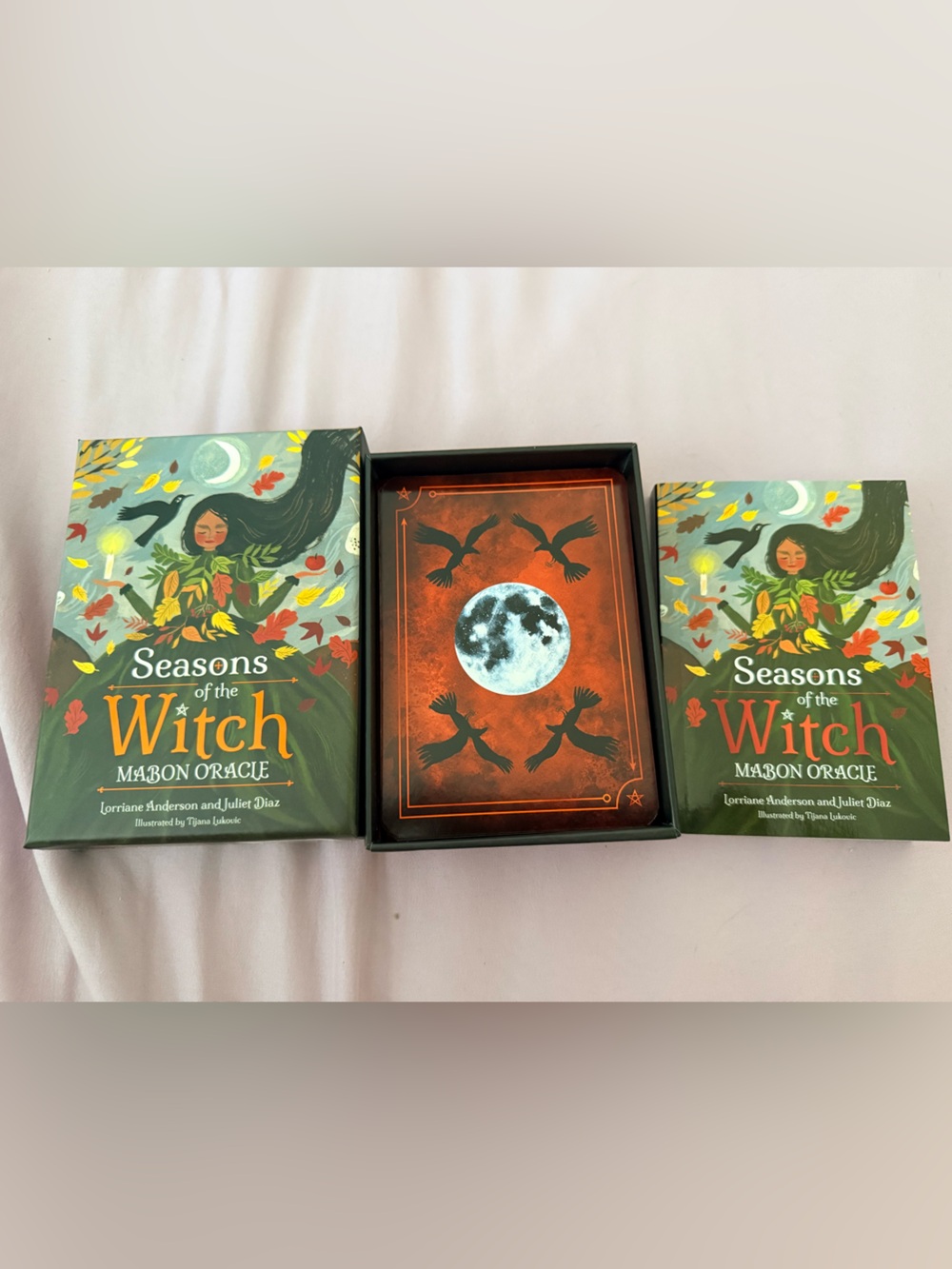 Oracle Cards - Picture 2 of 3